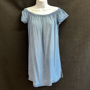 Blue Denim Chambray Cloth & Stone Off Shoulder Short Sleeve Dress size small